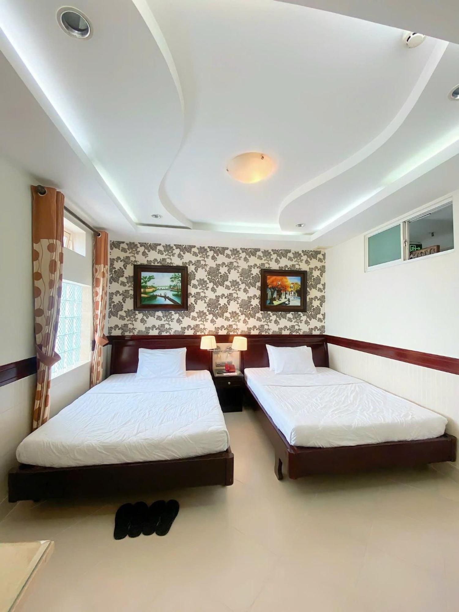 Hoang Thanh Thuy Airport Hotel 2 - Gan Am Thuc Dem Cho Hoang Hoa Tham Хошимин Экстерьер фото