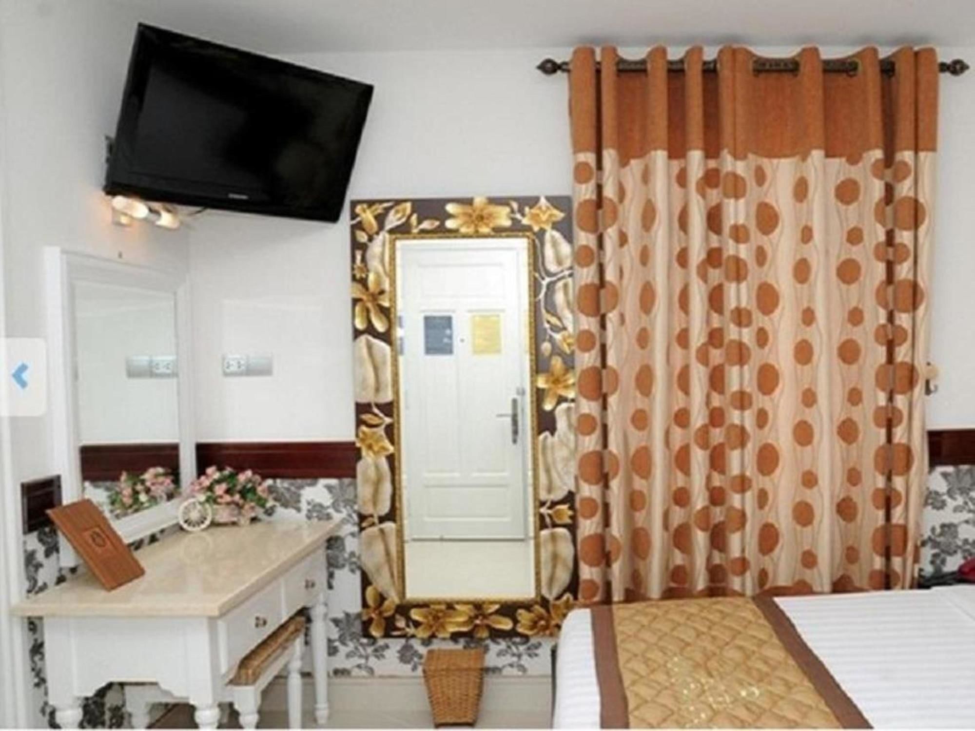 Hoang Thanh Thuy Airport Hotel 2 - Gan Am Thuc Dem Cho Hoang Hoa Tham Хошимин Экстерьер фото