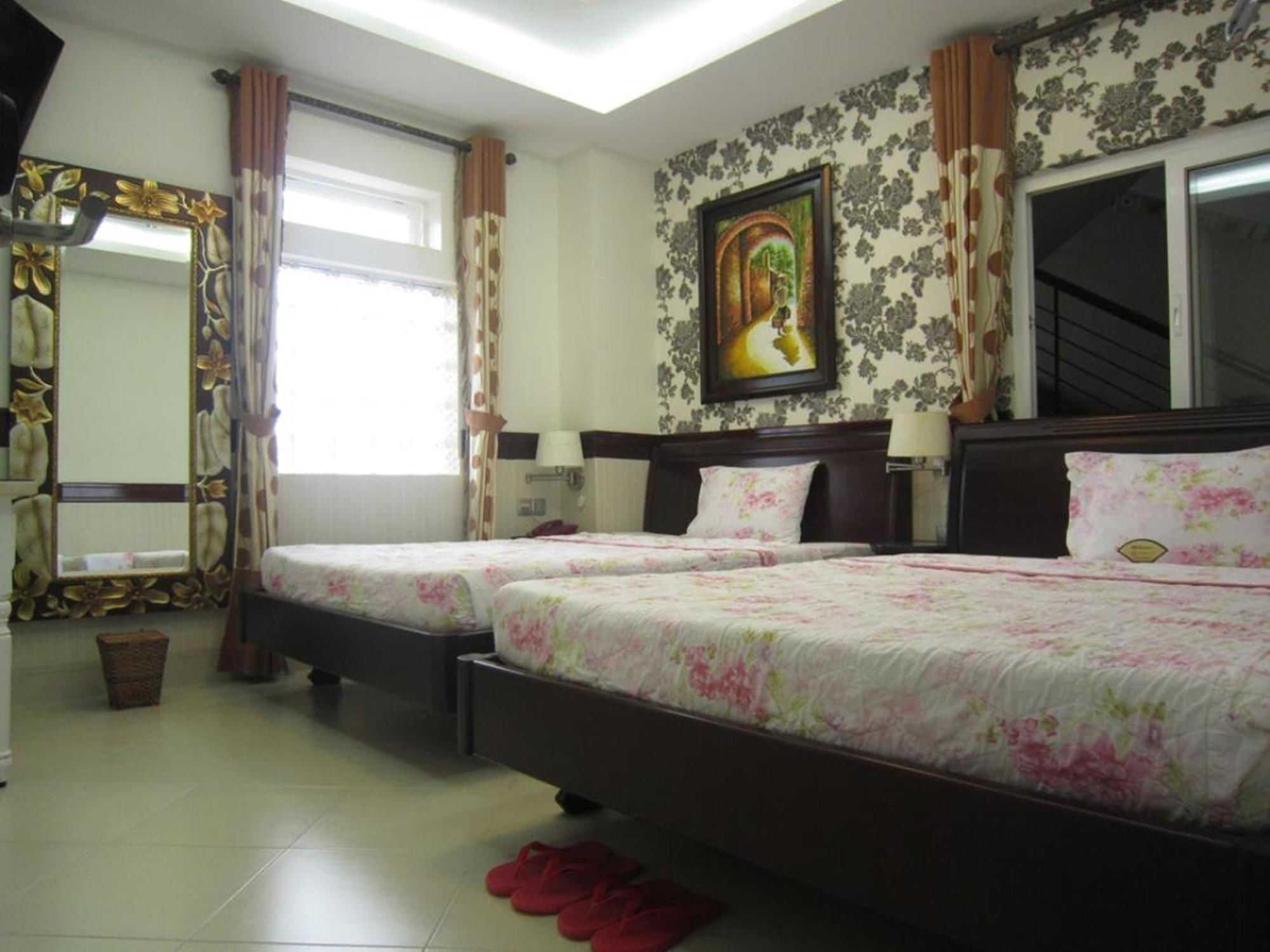 Hoang Thanh Thuy Airport Hotel 2 - Gan Am Thuc Dem Cho Hoang Hoa Tham Хошимин Экстерьер фото